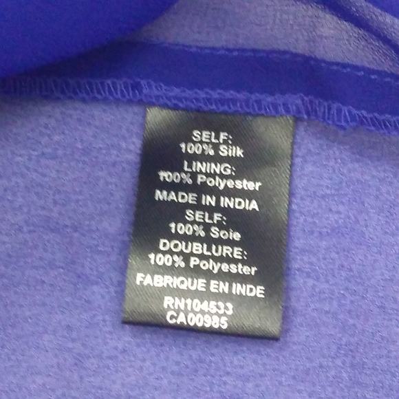 Nanette Lepore
Printed Silk Split-Neck Top Large - Picture 9 of 10